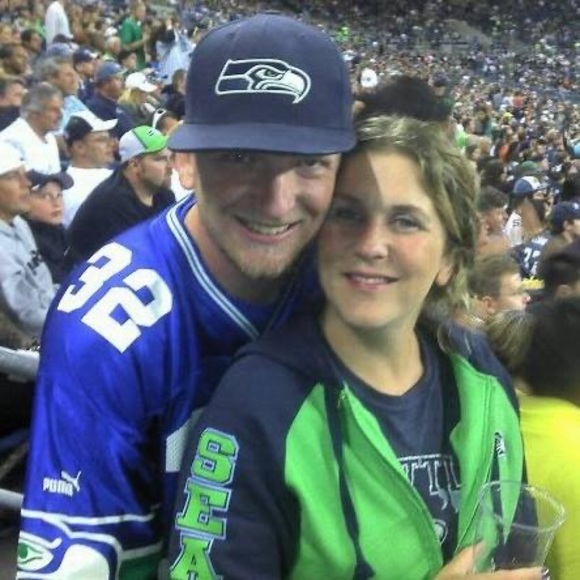 Meet your Posher, Kathy - Picture 1 of 1